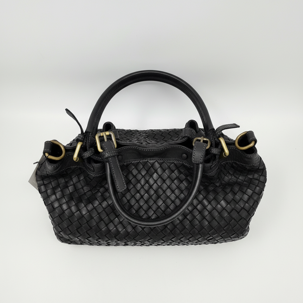 Bolso trenzado negro vista superior