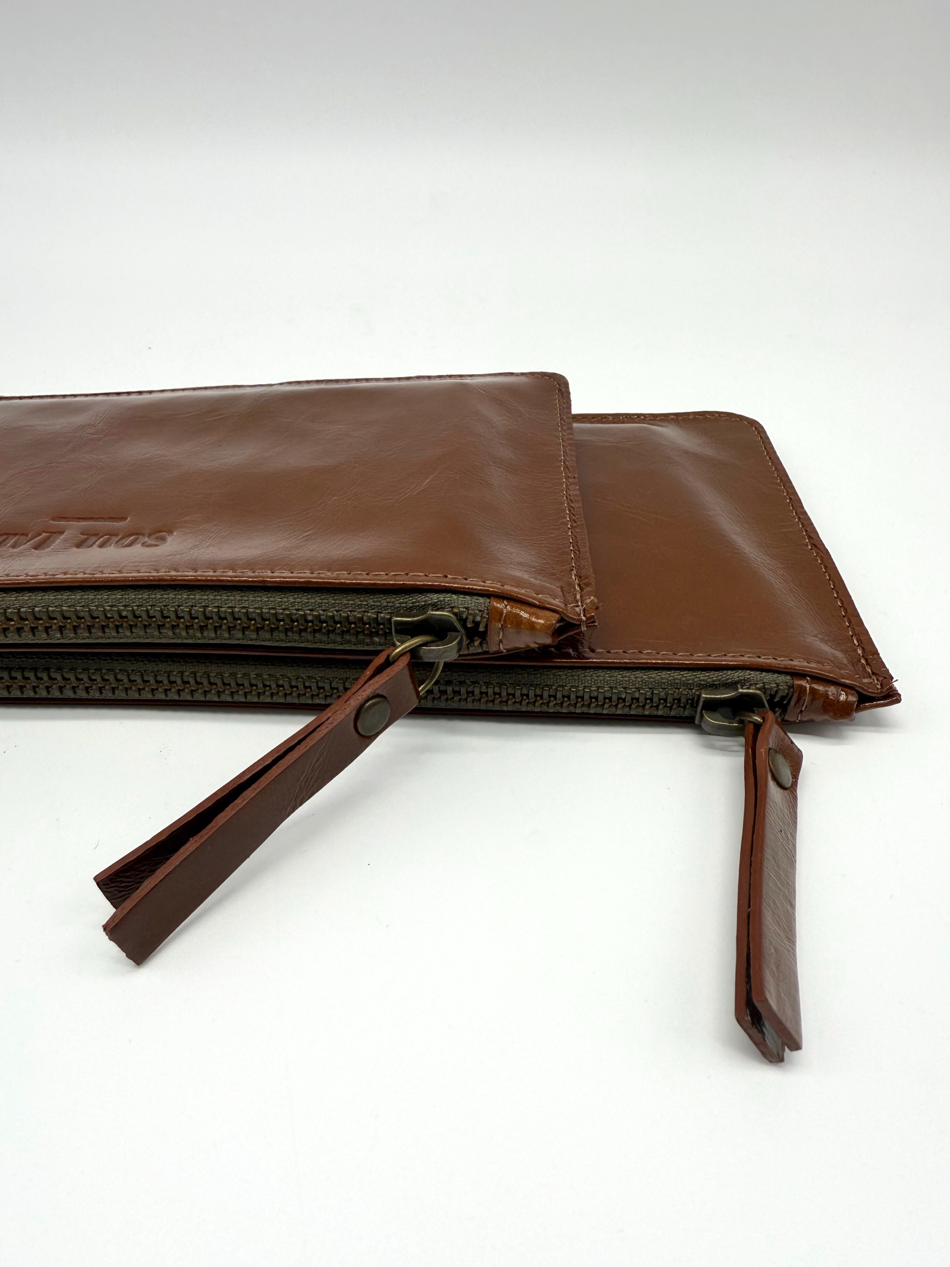 Cartera Portatodo Caramelo - Edición Brillante