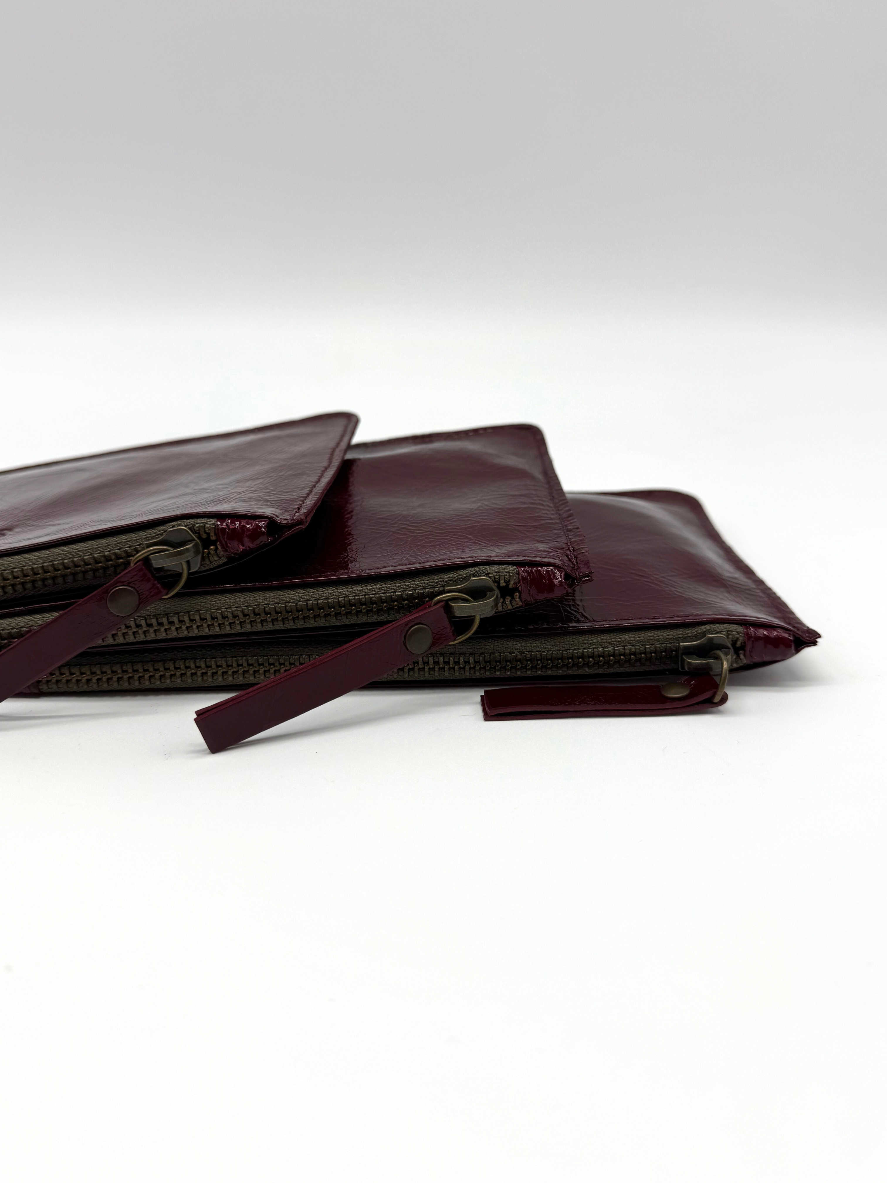 Cartera Portatodo Burdeos - Edición Brillante